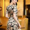 EM6887 Đâm Xoè Cổ Tròn Lá Cổ Bẻ