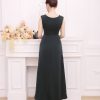 EM6885 Đầm Dạ Hội Cổ Thuyền Kết Cườm