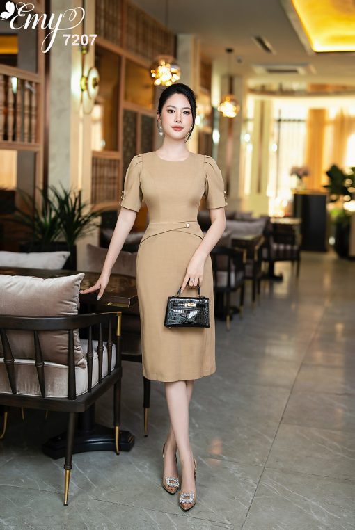 EM7207 Đầm Body A Cổ Tròn