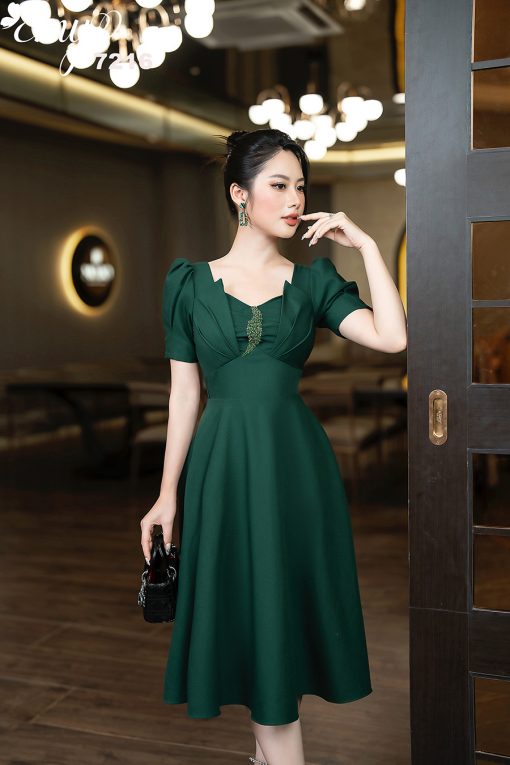 EM7216 Đầm Xoè Xanh Cổ Cách Điệu