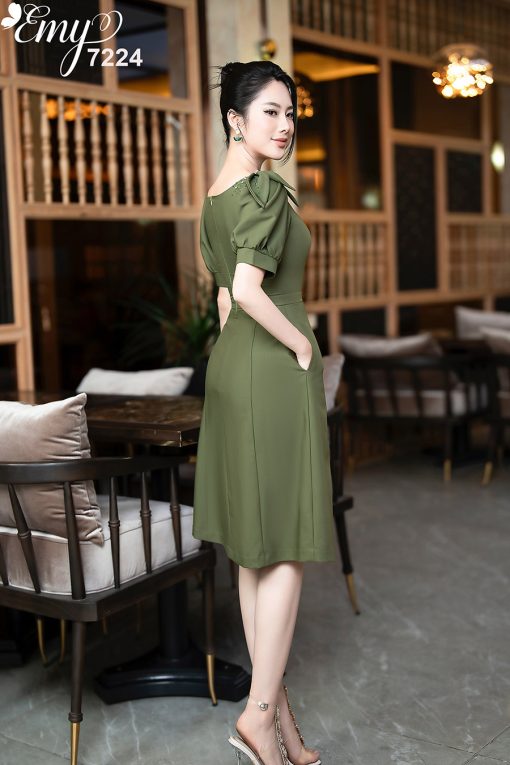 EM7224 Đầm Xoè Xanh Rêu Cổ V