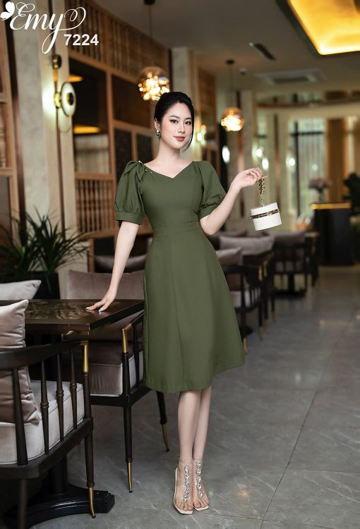 EM7224 Đầm Xoè Xanh Rêu Cổ V