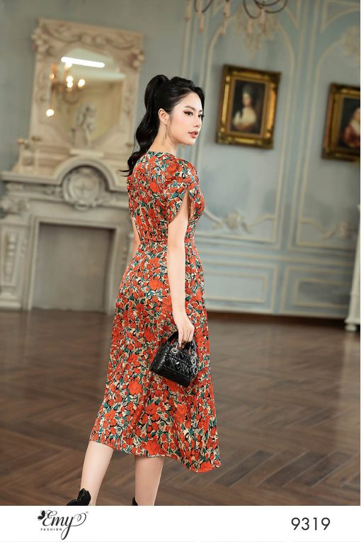 EM9319 Đầm Xoè Hoa Đỏ LVP