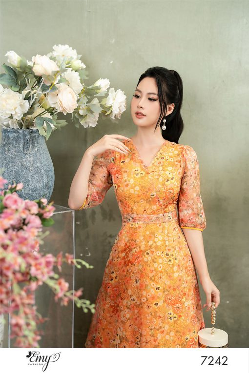 EM7242 Dầm Maxi Tơ Xướt Cổ V