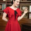 EM7275 Đâm Xoè Đỏ Cổ V