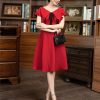 EM7275 Đâm Xoè Đỏ Cổ V