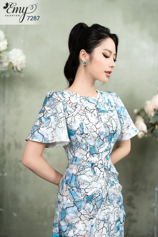 EM7287 Đầm Xoè Cổ Tròn