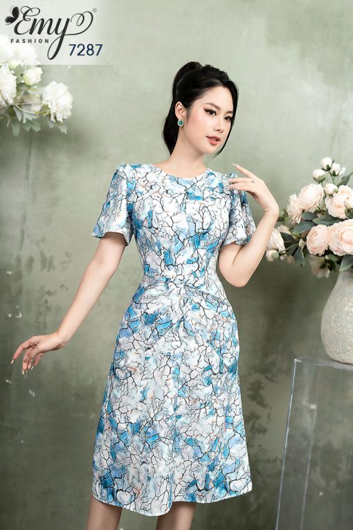 EM7287 Đầm Xoè Cổ Tròn