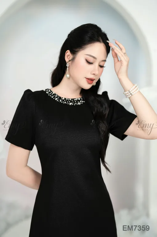 EM7359 - Đầm Suông Đen