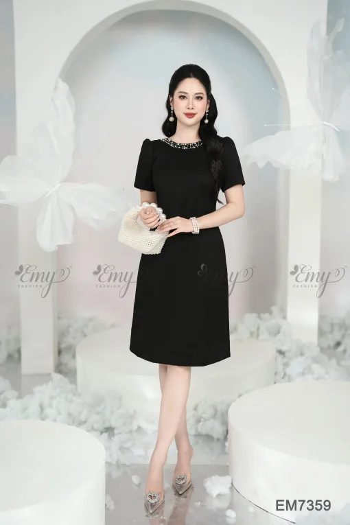 EM7359 - Đầm Suông Đen