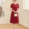 EM7422 Đầm Suông Linen Đỏ Đính Hạt Cổ