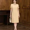 EM7434 Đầm Suông Be Hạt Cổ