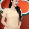 EM7434 Đầm Suông Be Hạt Cổ
