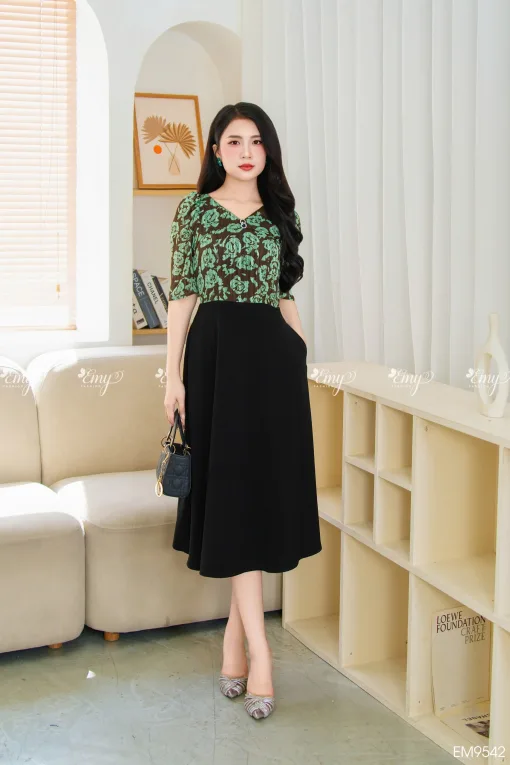 EM9542 - Đầm Xoè Phối Hoa Xanh+ Đen