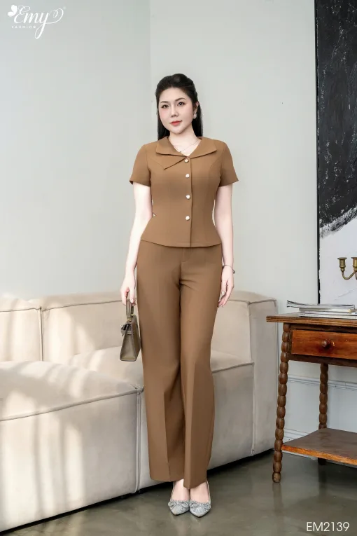 Q2139 Quần Nâu Ống Suông