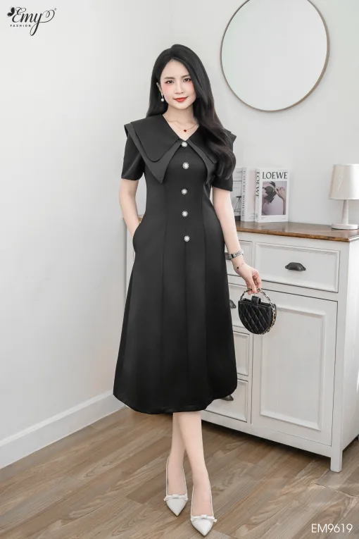 Đầm A Dự tiệc Đen Phối Lá Cổ - EM9619