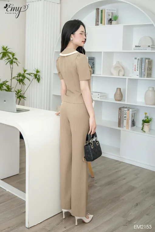 Q2153 Quần Ống Suông Nâu