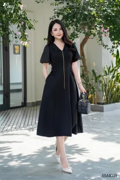 EM4039 Đầm Xoè Đen Khoá Kéo Trước