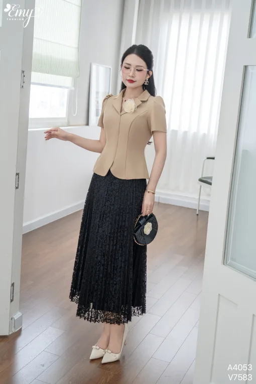 V4053 Chân Váy Đen Ép Nhung