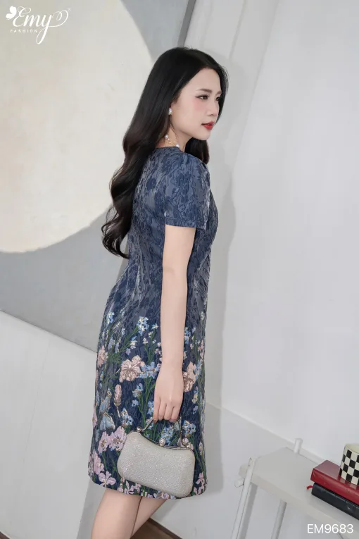 EM9683 Đầm Gấm Suông HT Bông Xanh Đen