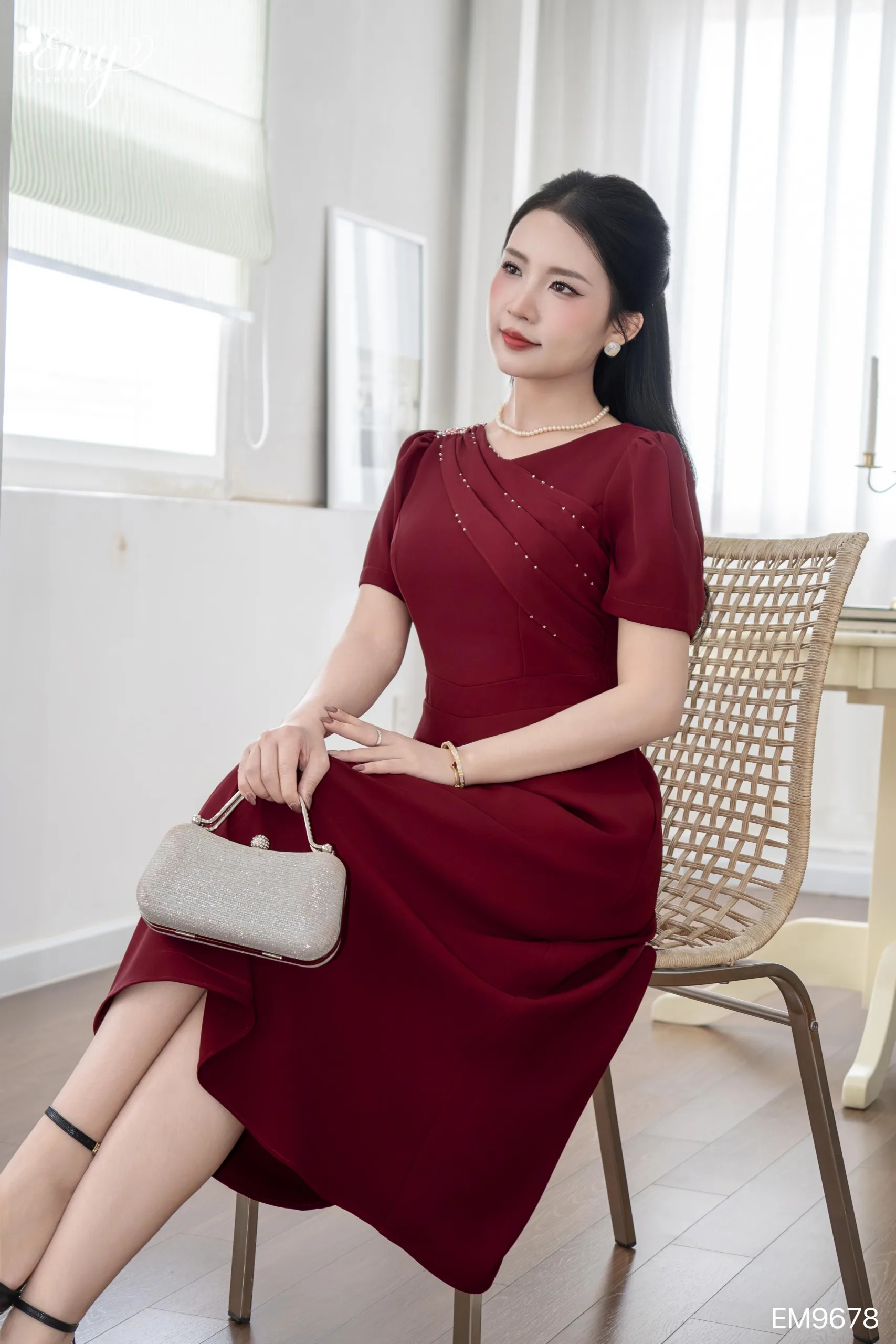 z7144283858538_cb571b14e6fe7dce4387e555427dcbf9 EM9678 Đầm xòe đỏ dự tiệc sang trọng