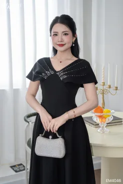 EM4046 Đầm Xoè Bẹt Vai Kết Hạt