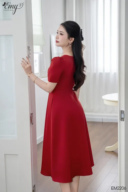 EM2206 Đầm Xoe Đỏ Cổ Phối Lưới