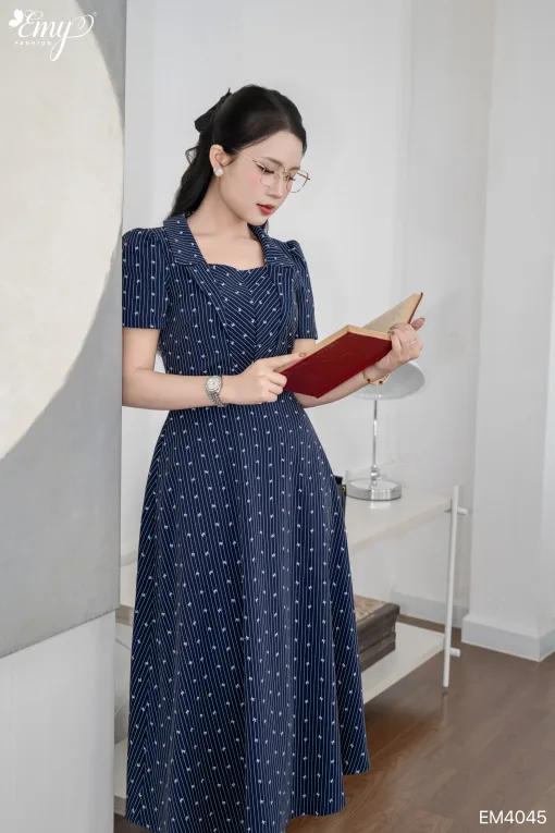 EM4045 Đầm Xoè Linen Kẻ Nơ Xanh Đen