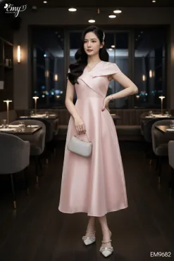EM9682 Đầm xòe vải tafta ánh kim hồng dâu