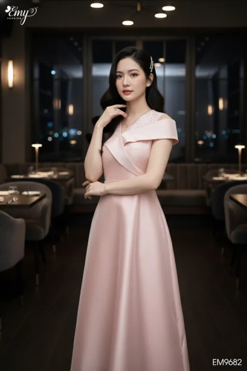 EM9682 Đầm xòe vải tafta ánh kim hồng dâu