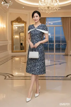 EM9701 Đầm Xoè Hoa Vai Choàng Phối