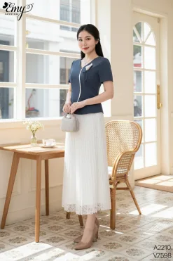 A2210 Áo Xám Đậm Phối Hoa Cài