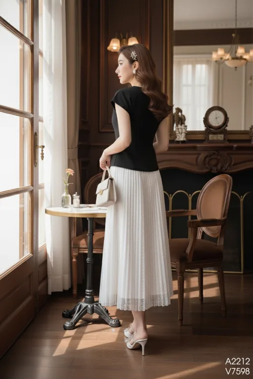 A2212 Áo Đen Cổ V Lệch Tà