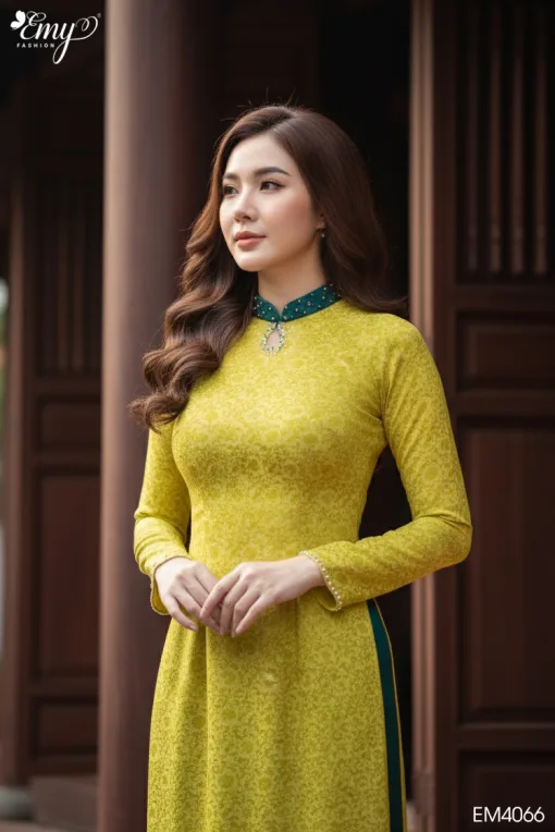 EM4066 – Áo Dài Lụa Gấm Hai Da Màu Vàng Bơ