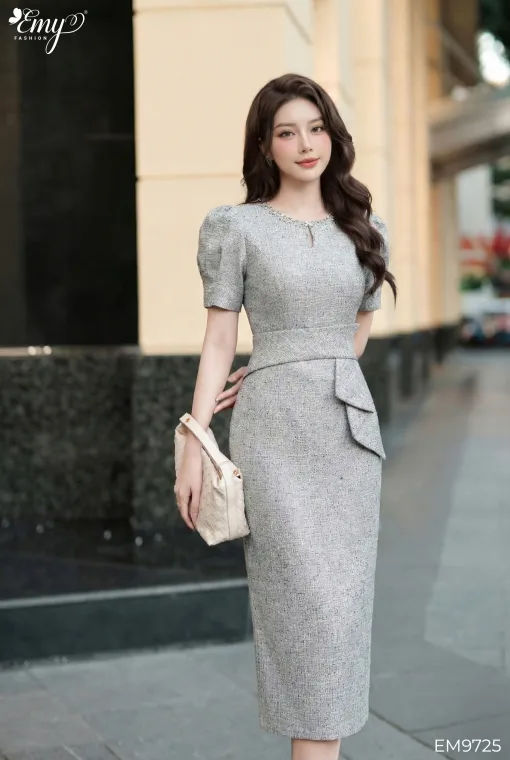 EM9725 Đầm Body Xám Cổ Kết Hạt