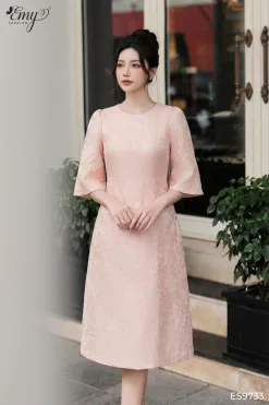 EM9733 Đầm Suông Taffta Hồng