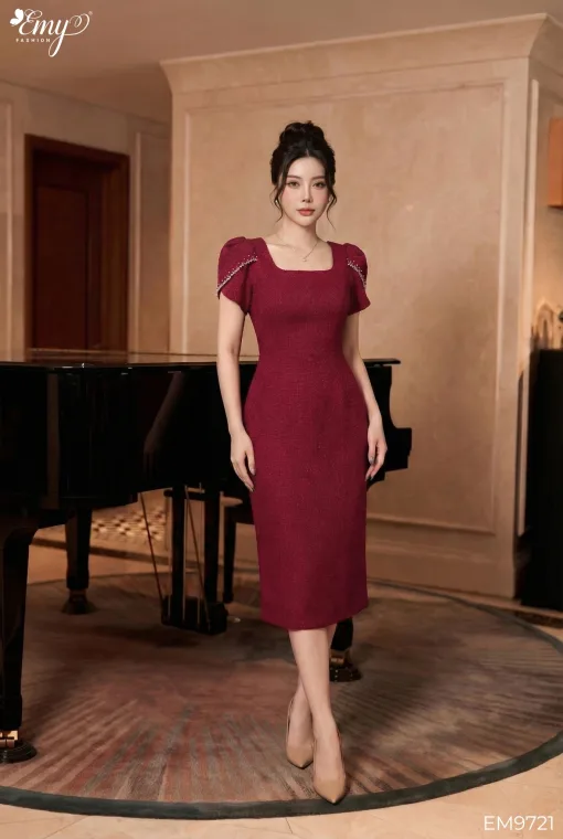 EM9721 Đầm Body A Đỏ Cổ Vuông