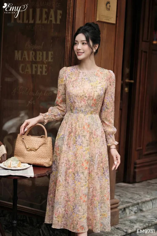 EM9731 - Đầm Xoè Tay Dài Smocking