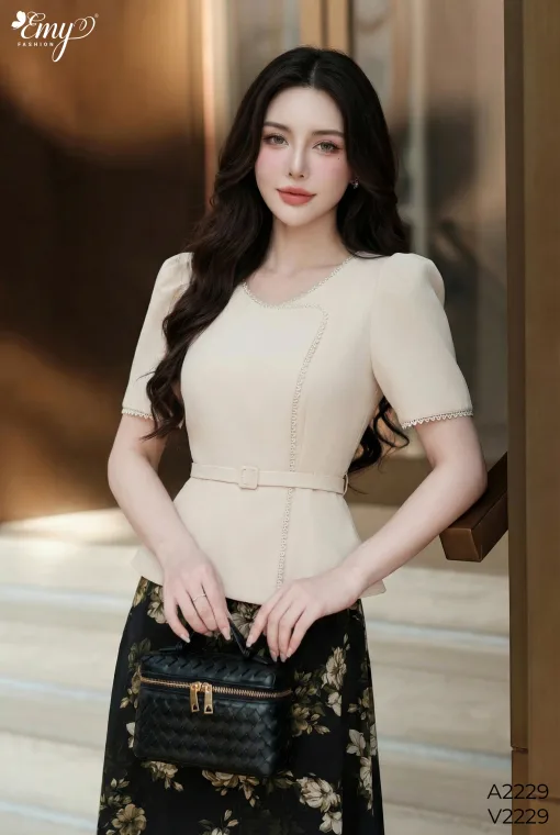 V2229 Chân Váy Nền Đen HT Hoa