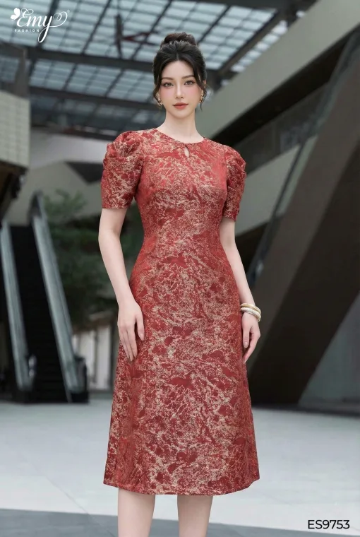 ES9753 Đầm Suông A Taffta Đỏ