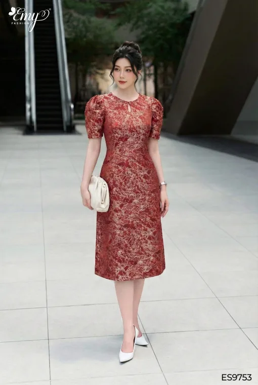 ES9753 Đầm Suông A Taffta Đỏ