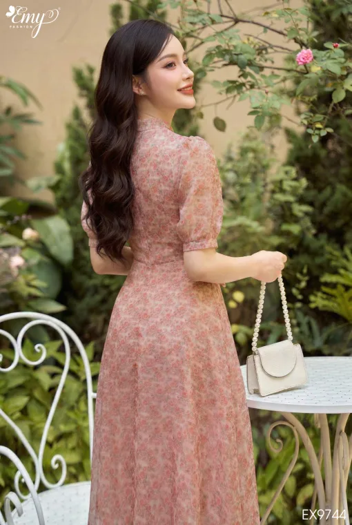 EM9744 Đầm Xoè Voan Tơ Nền Xanh Pastel HT Hoa
