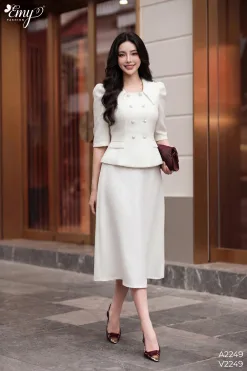 A2249 Áo Gân Ánh Kim Trắng Cổ Vuông