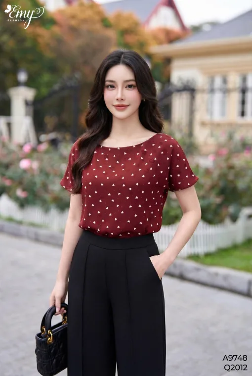 A9748 Áo Chấm Bi Đỏ