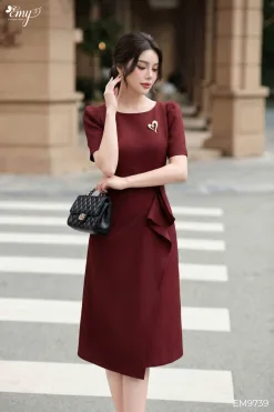 EM9739 - Đầm A Đỏ Nhún Eo Cổ Thuyền