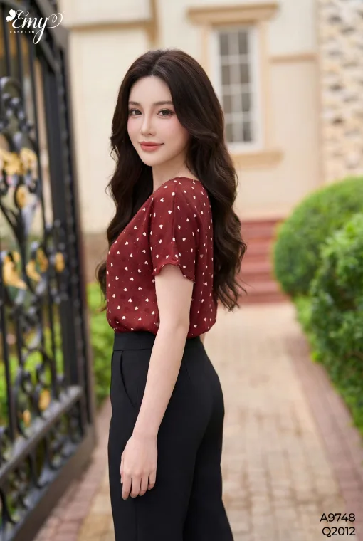 A9748 Áo Chấm Bi Đỏ