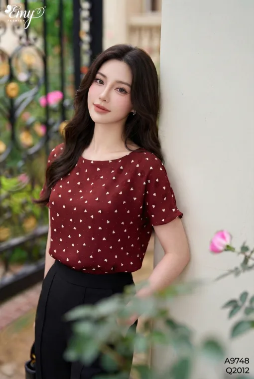 A9748 Áo Chấm Bi Đỏ