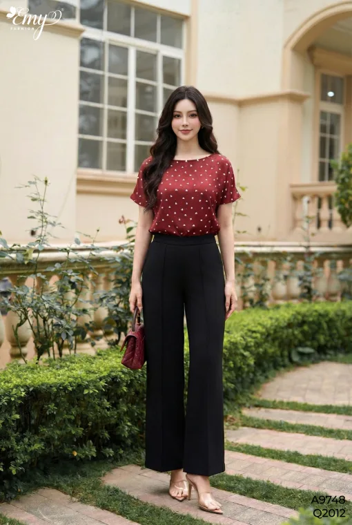 A9748 Áo Chấm Bi Đỏ