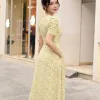 EX9769 Đầm Xòe Mango Hoa Nền Vàng Nhạt