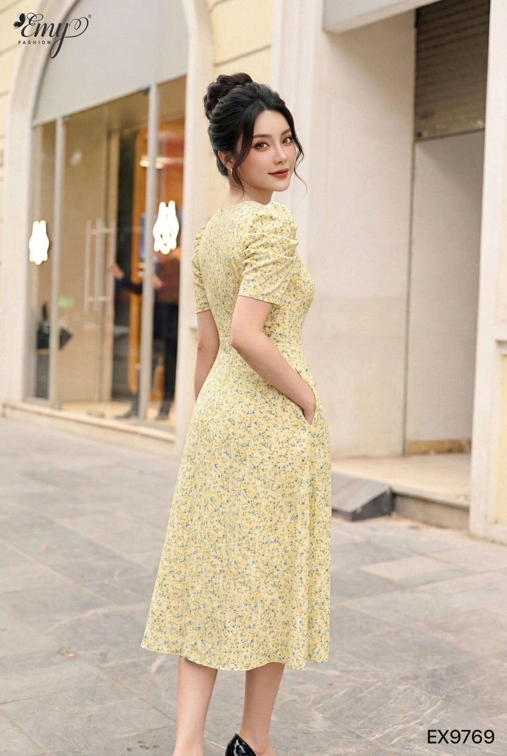 EX9769 Đầm Xòe Mango Hoa Nền Vàng Nhạt EX9769 Đầm Xòe Mango Hoa Nền Vàng Nhạt